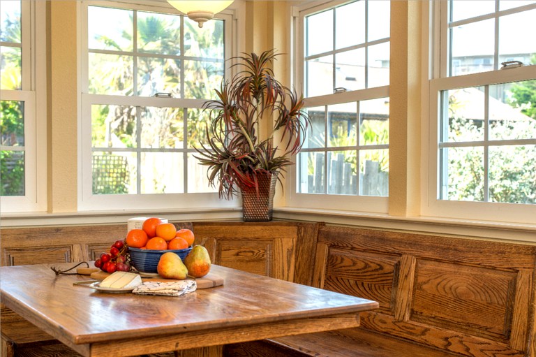 Cottages (Dillon Beach, California, United States)