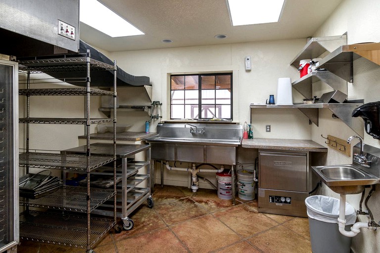 Cabins (Nacogdoches, Texas, United States)