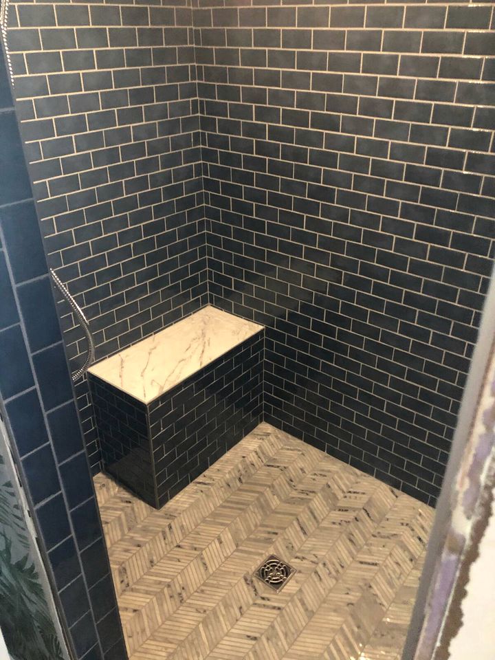 Eccentric Converted Bus, Perfect for a Tennessee Vacation