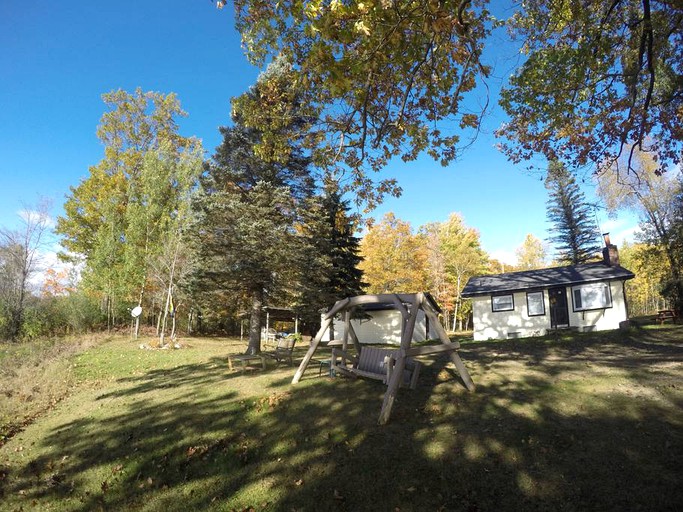 Vacation Rentals (Hale, Michigan, United States)