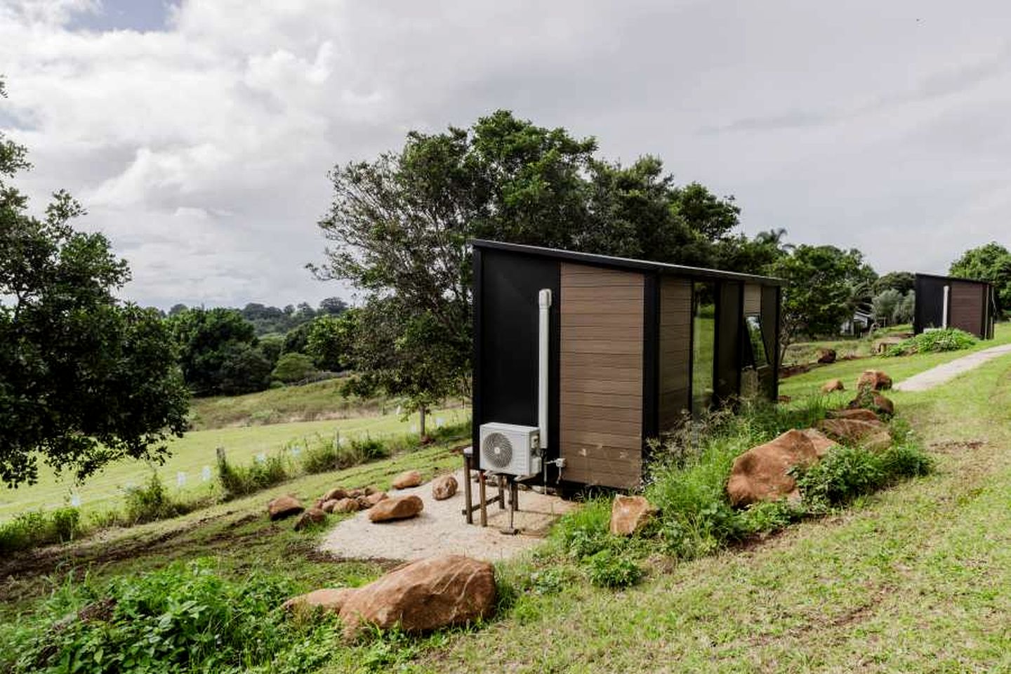 Secluded Tiny House on Macadamia Plantation Near Byron Bay, Cumbalum NSW
