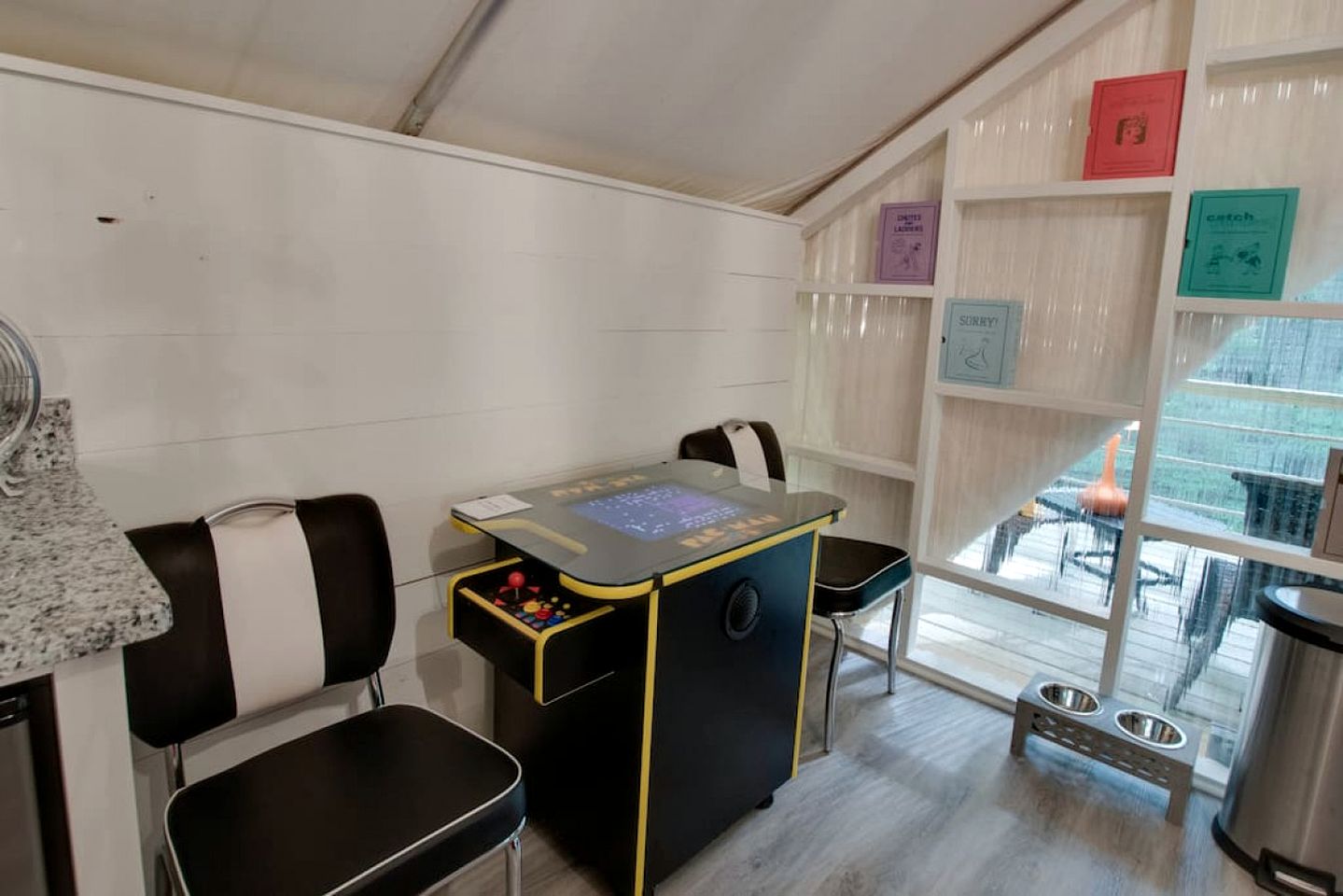 Lovely Glamping Tent with Amazing Equipped Indoor and Outdoor in Alabama