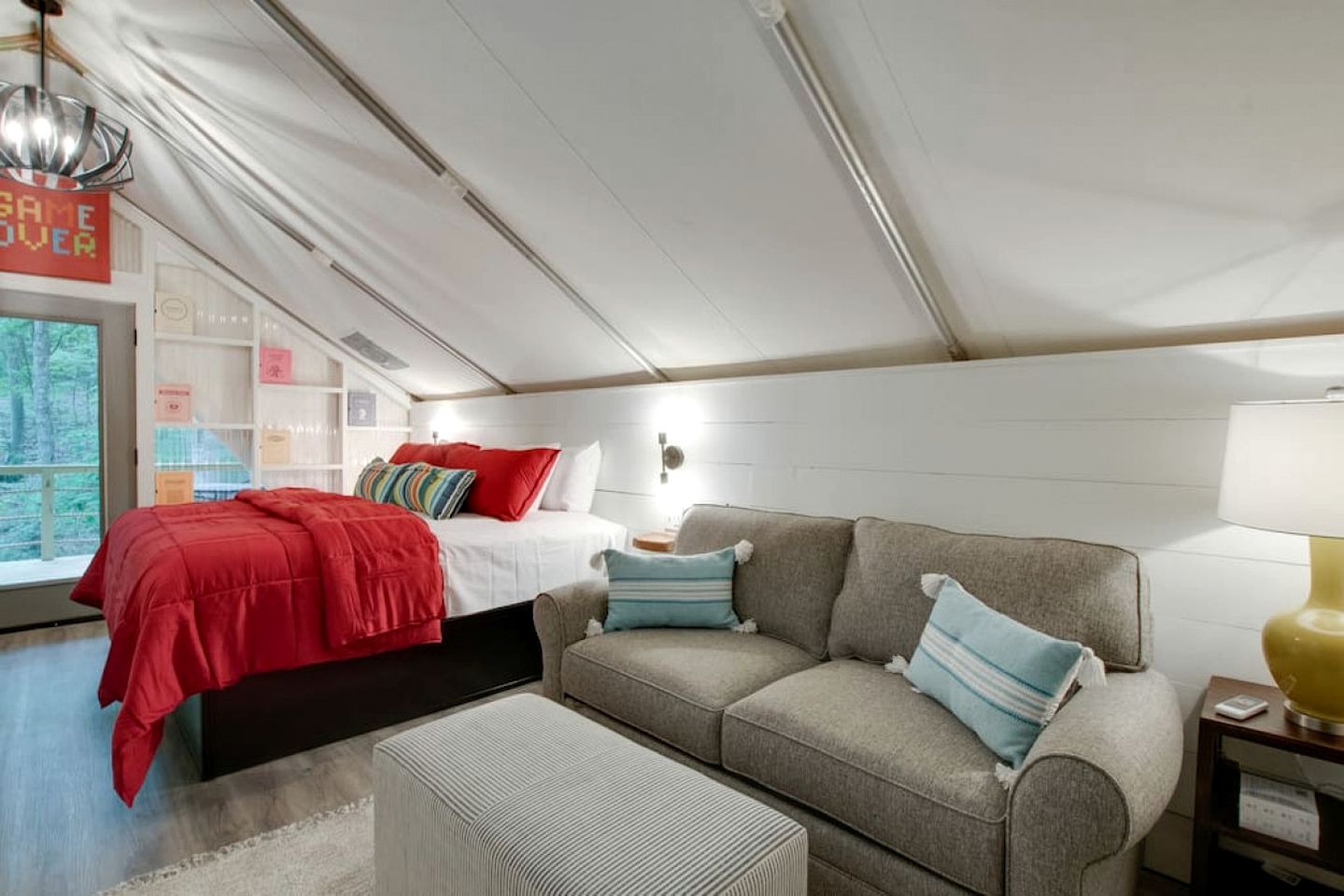 Lovely Glamping Tent with Amazing Equipped Indoor and Outdoor in Alabama