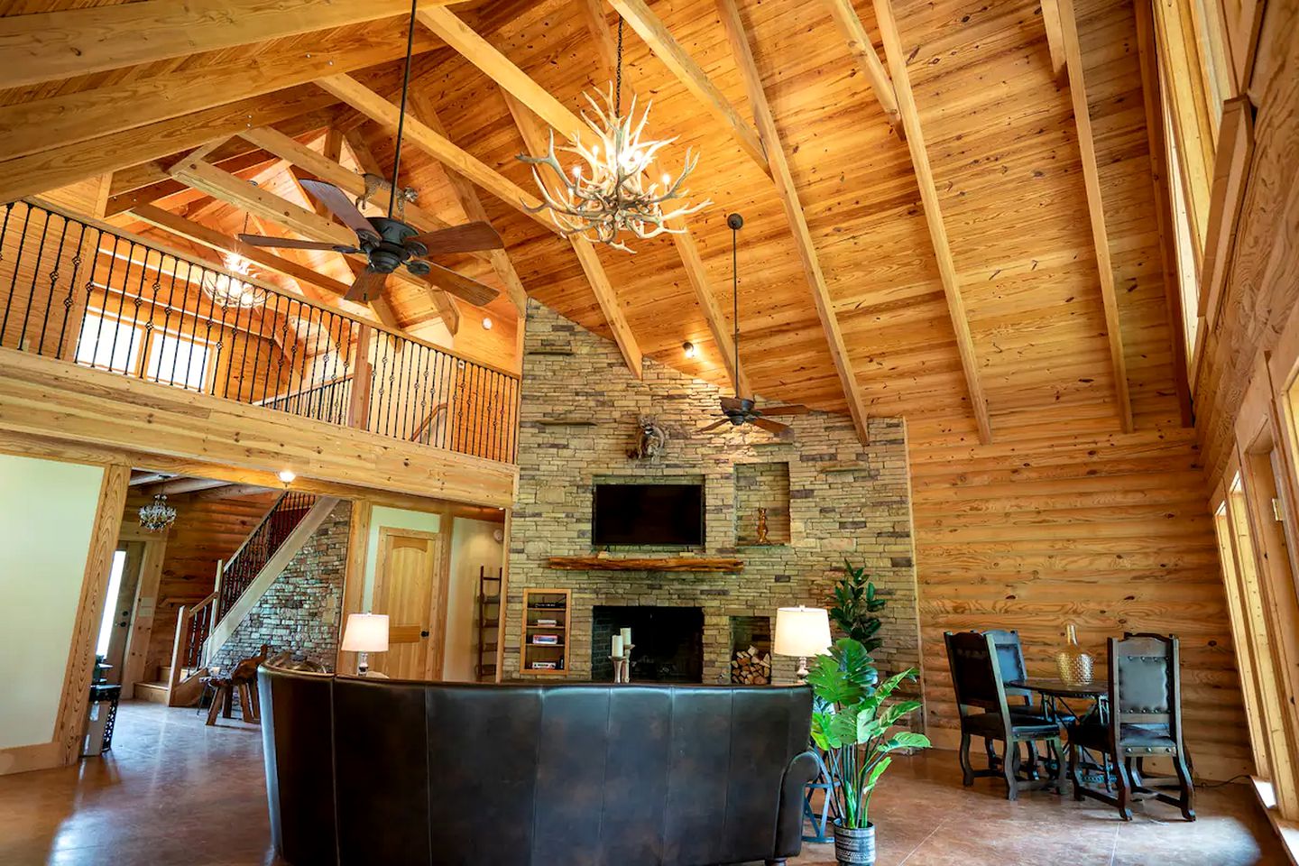 Fantastic Cabin Rental with Outdoor Living Space Ideal for a Lake Conroe Getaway