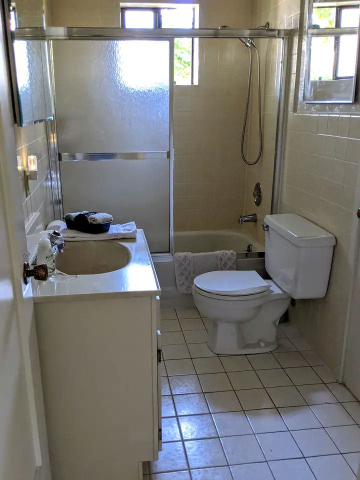 Pet-Friendly Cabin Rental near Mount Shasta for Glamping in Northern California