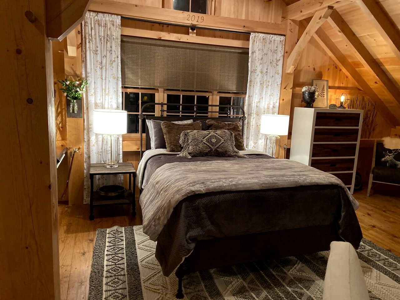 Waterfront Barn Accommodation Ideal for a Weekend Getaway from Philadelphia