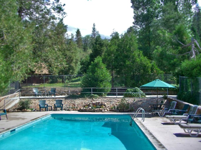 Cottages (Idyllwild, California, United States of America)