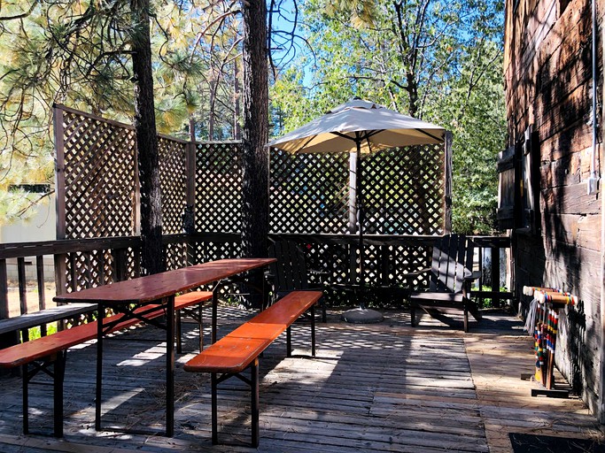 Cabins (Idyllwild, California, United States)