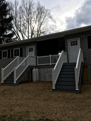 Cottages (Waynesville, North Carolina, United States of America)