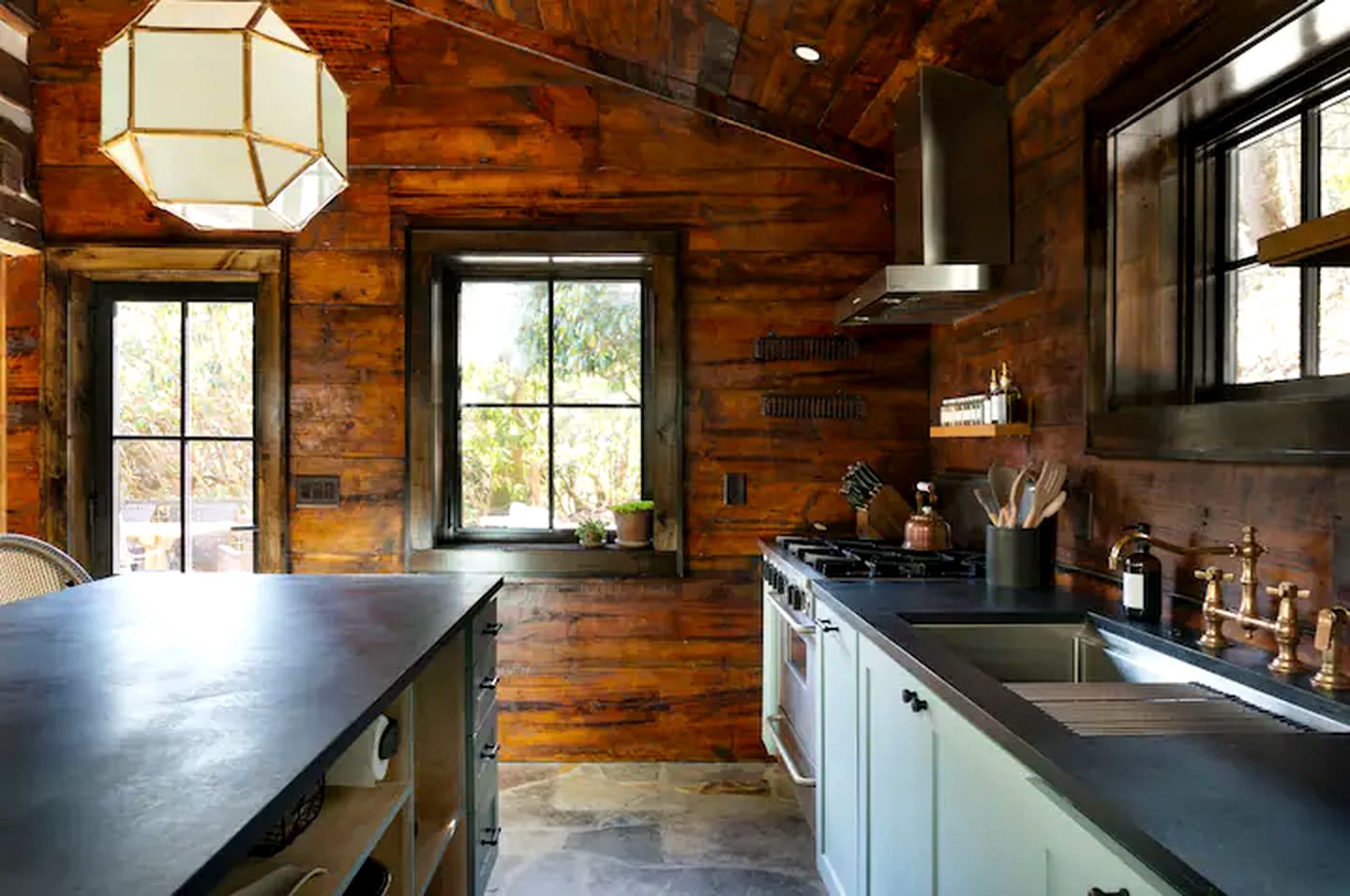 Luxury Cabin on Private Pond near Flat Mountain, NC
