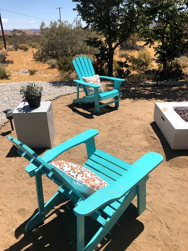Cottages (Joshua Tree, California, United States of America)