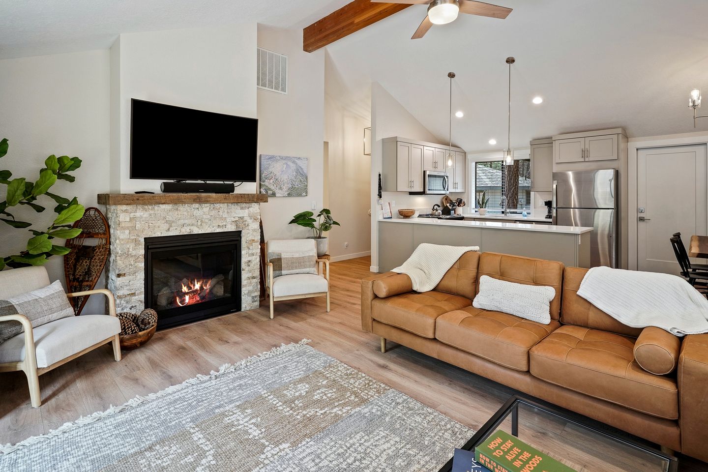 Family and Pet Friendly Cabin with Hot-Tub in Oregon