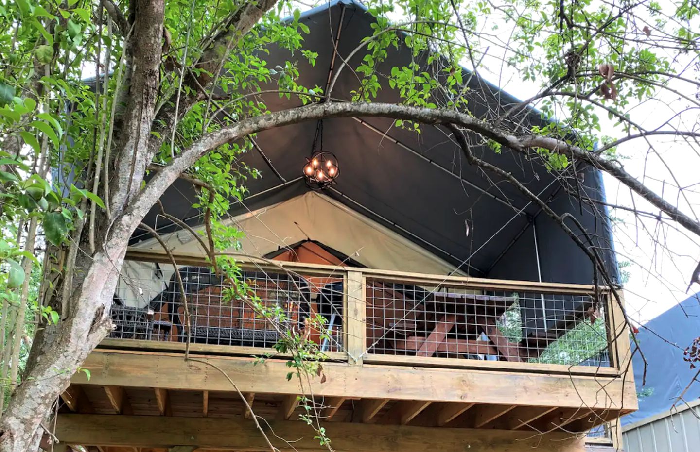 Texas Waterside Escape: Glamping Holiday in a Tented Cabin with Shared Comforts