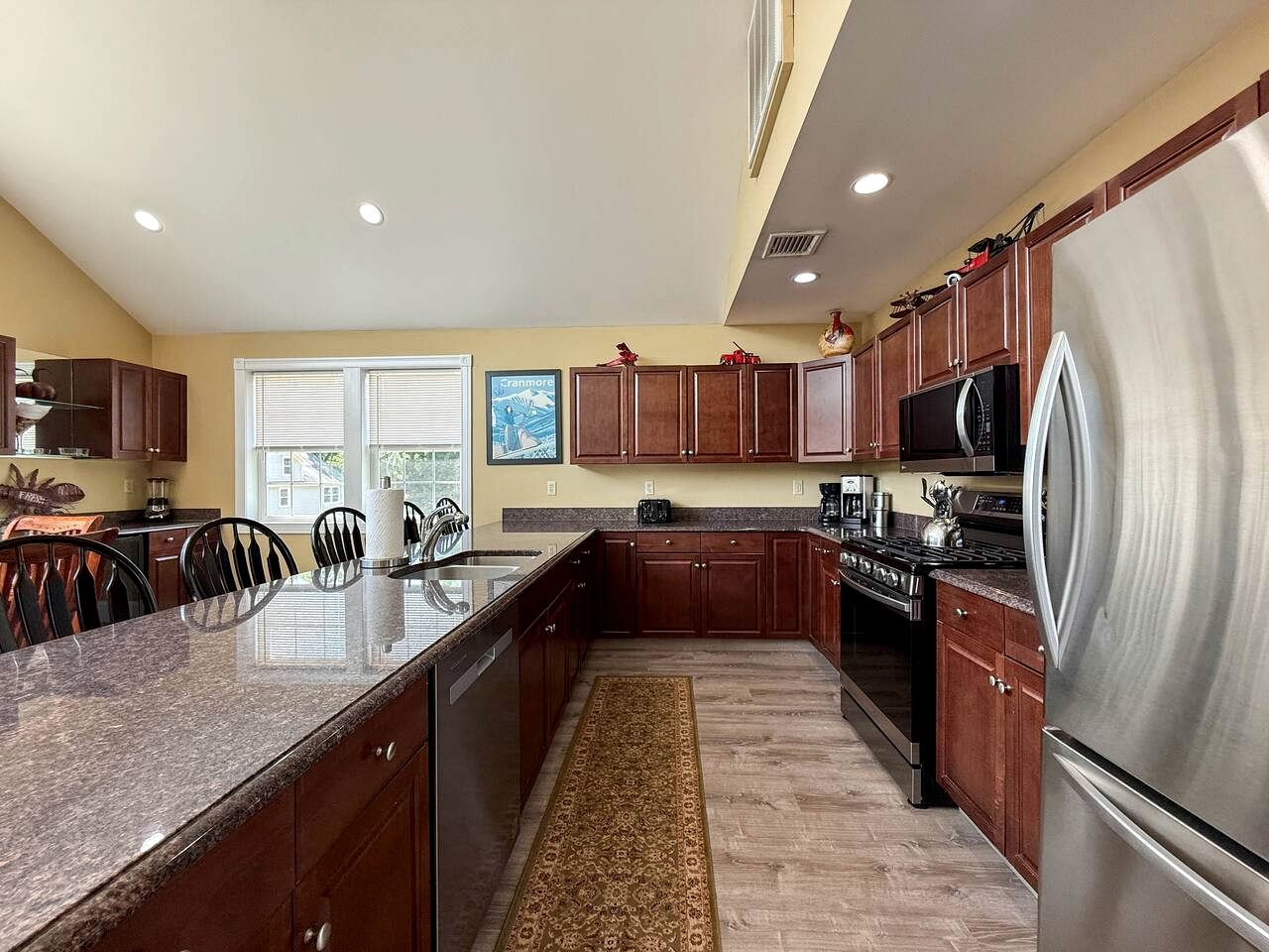 Luxury North Conway Retreat with Hot Tub & Fireplace near Downtown Dining and Scenic Mountain Views in New Hampshire