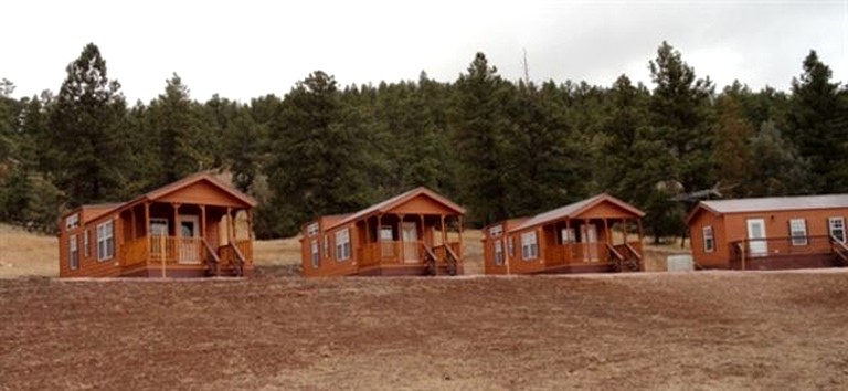 Warm Family Cabin for an Exciting Vacation in Northeastern Wyoming | Cabins (Sundance, Wyoming, United States of America)