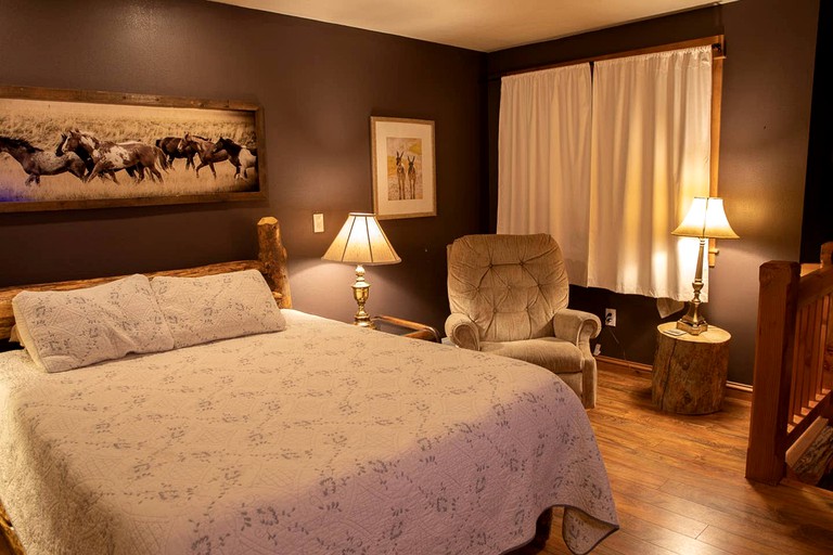 Cabins (Livingston, Montana, United States)