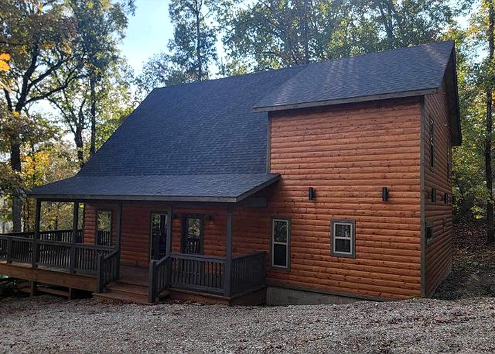 Ouachita Mountains Glamping Getaway: Cozy Pet-Friendly Cabin in Hochatown, Oklahoma, near Broken Bow Lake