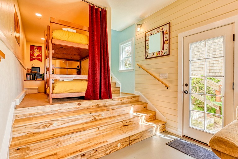 Cottages (Dillon Beach, California, United States)