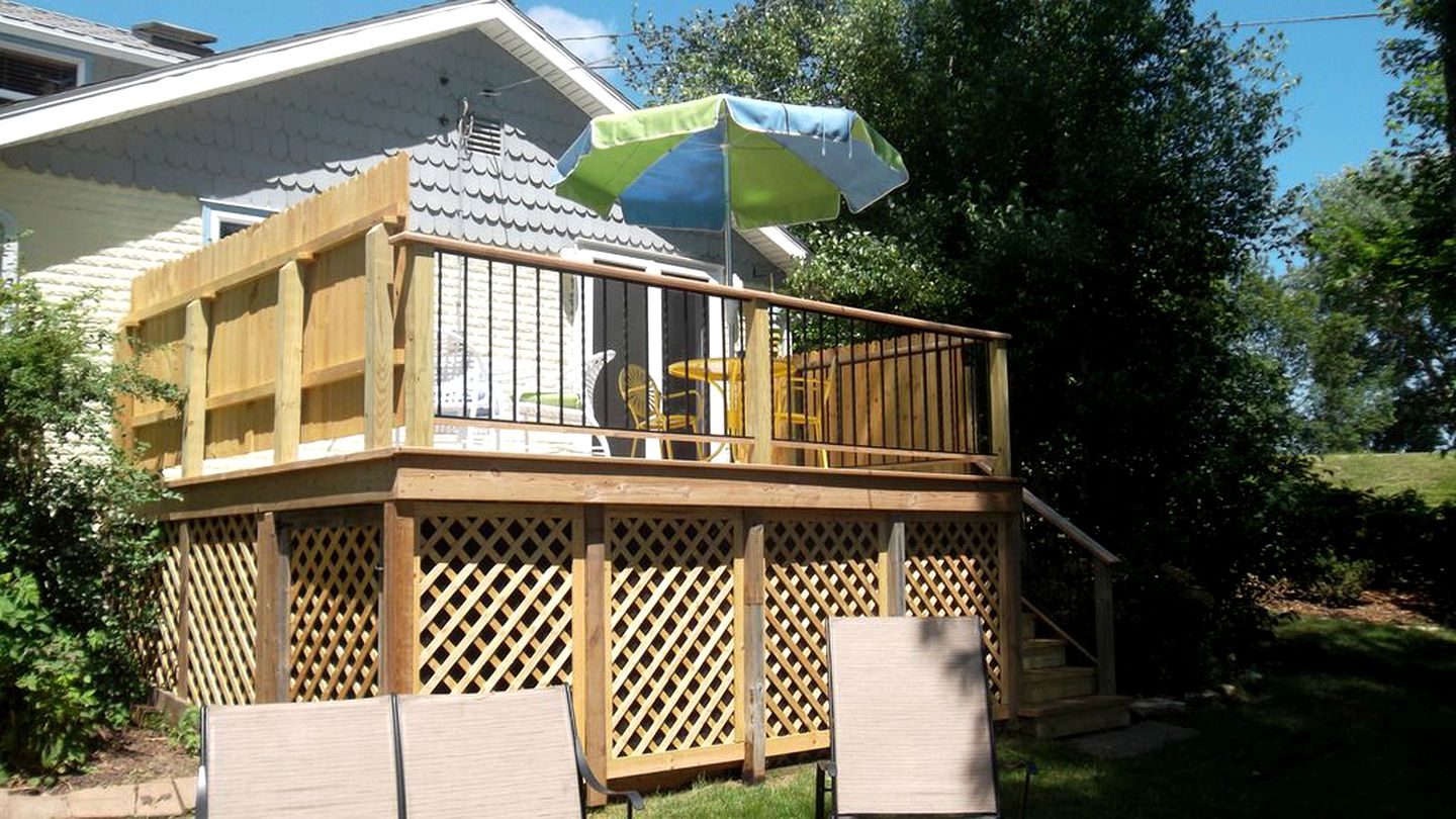 Cozy River Staycation with Wi-Fi near Milwaukee, Wisconsin
