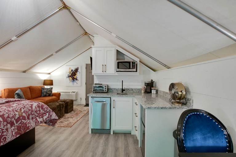 Tented Cabins (United States of America, Scottsboro, Alabama)