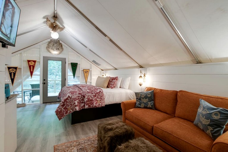 Tented Cabins (United States of America, Scottsboro, Alabama)