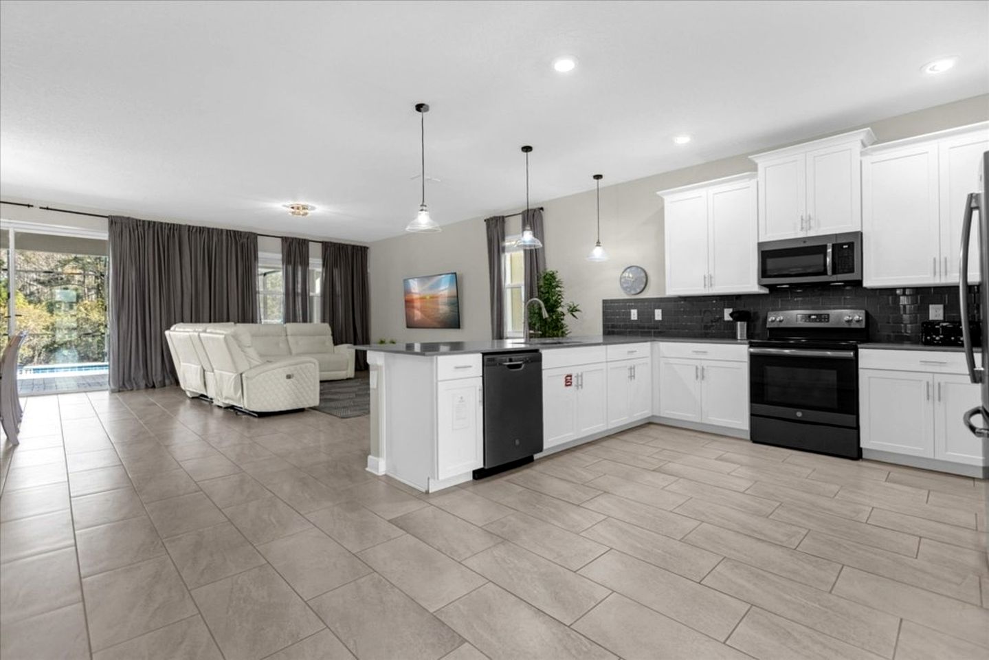 Incredible Disney-Themed Luxury Villa with Pool on Family Resort in Kissimmee, Florida