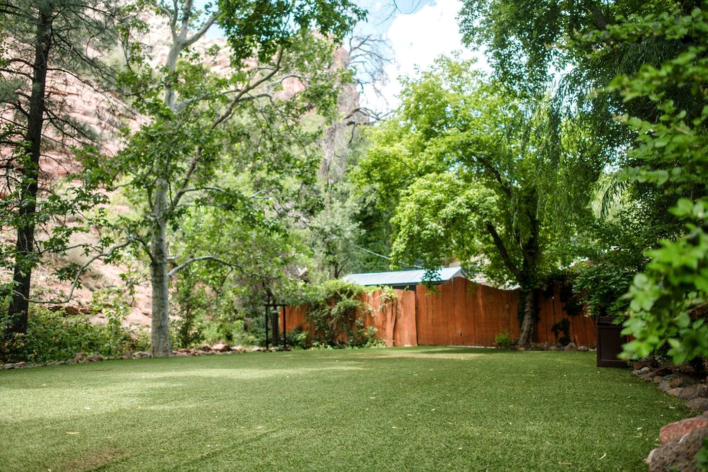 Pet-Friendly Cabin with Beautiful Waterfall Views in Sedona, Arizona