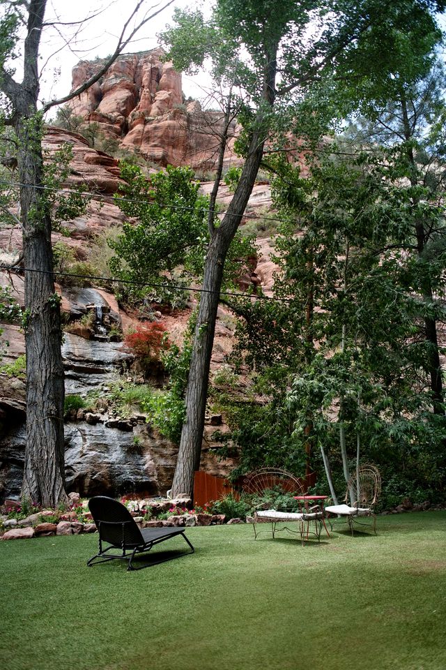 Pet-Friendly Cabin with Beautiful Waterfall Views in Sedona, Arizona