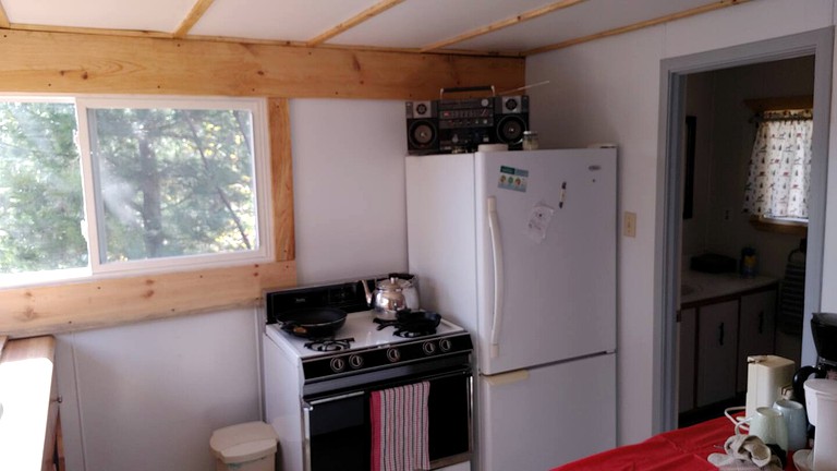 Cabins (Sudbury, Ontario, Canada)