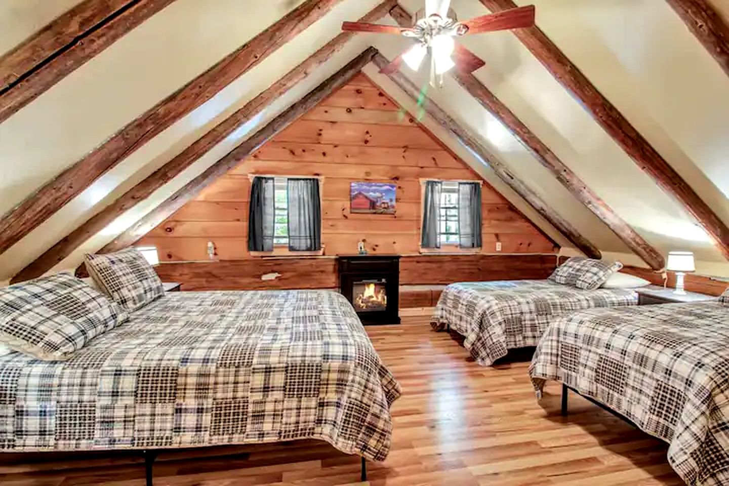 Peaceful Log Cabin Rental for a Vacation in Upstate New York