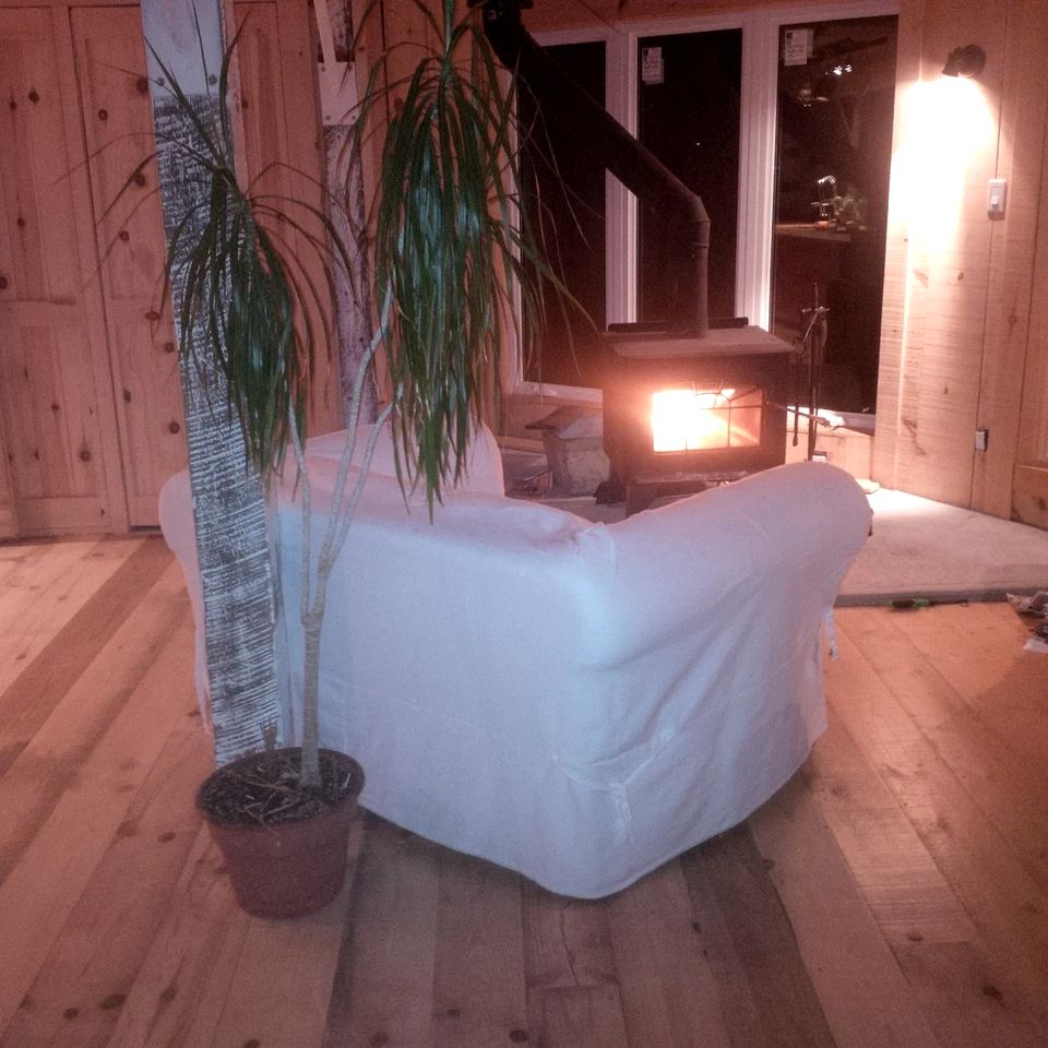 Peaceful Couples Room Rental in the Mountains Perfect for a Romantic Getaway in Ontario