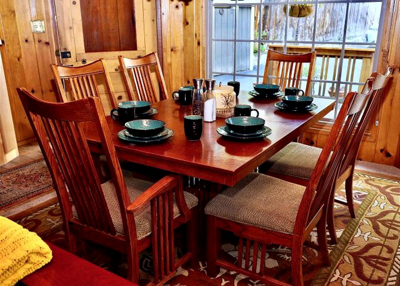 Homey Idyllwild Accommodation with a Hot Tub, Best California Glamping Sites