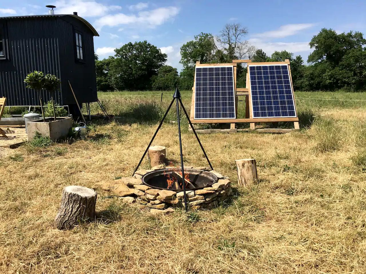 Classically Designed Shepherd's Hut Rental for Glamping in the Cotswolds