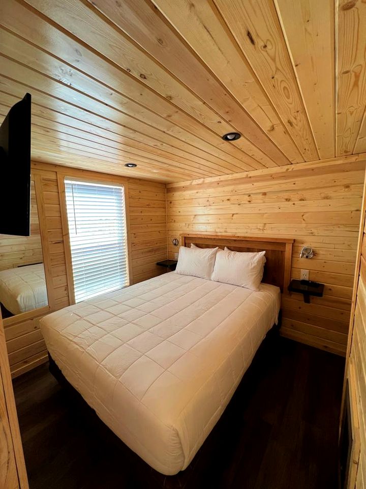 Modern Glamping Escape with Scenic Views & Peaceful Setting in Williams, Arizona
