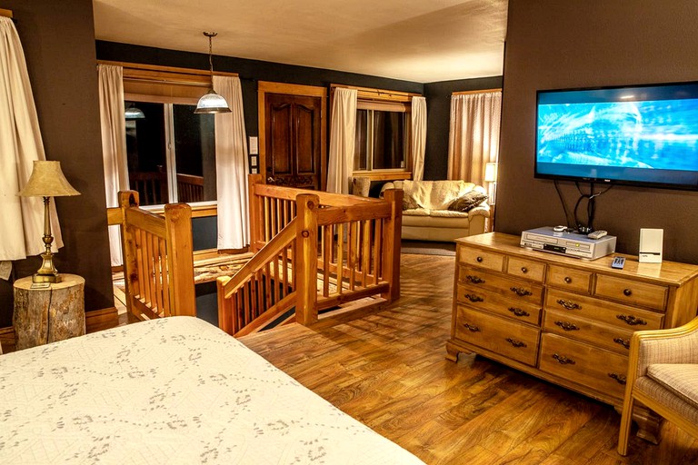 Cabins (Livingston, Montana, United States)