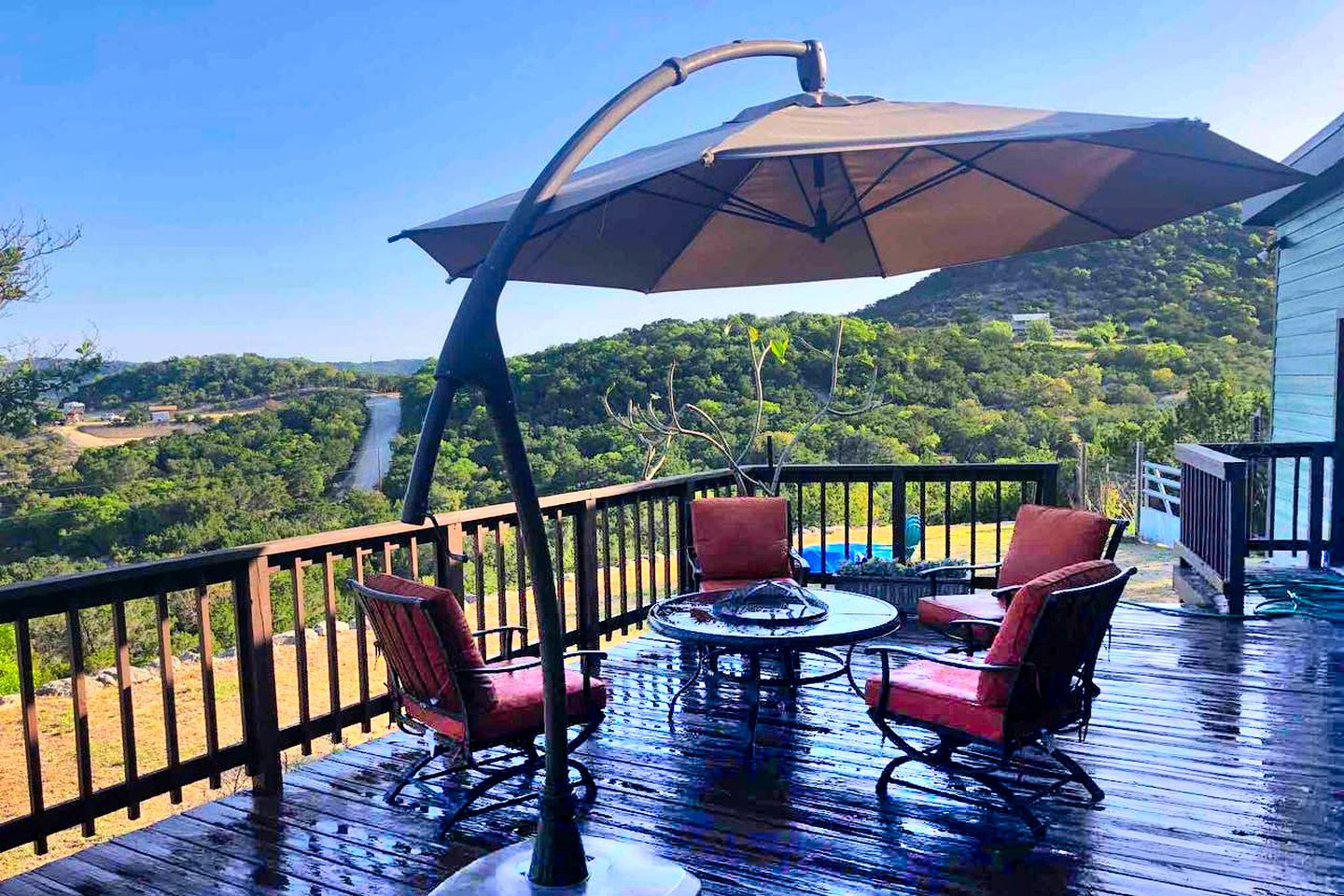 Mountainside Bandera Accommodation Perfect for a Great Vacation in Texas