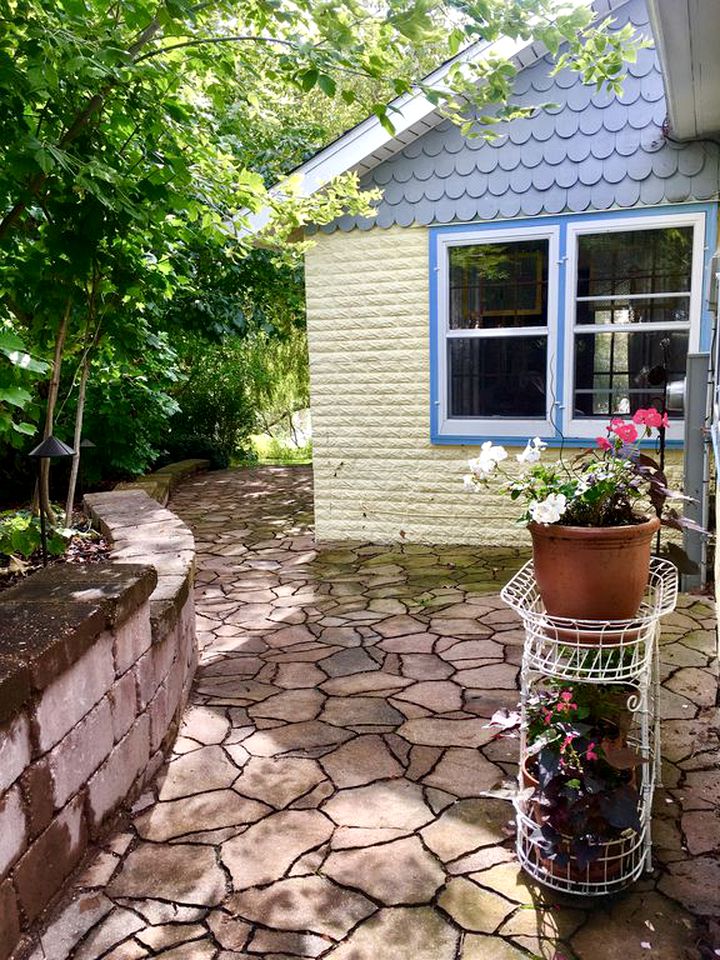 Cozy River Staycation with Wi-Fi near Milwaukee, Wisconsin