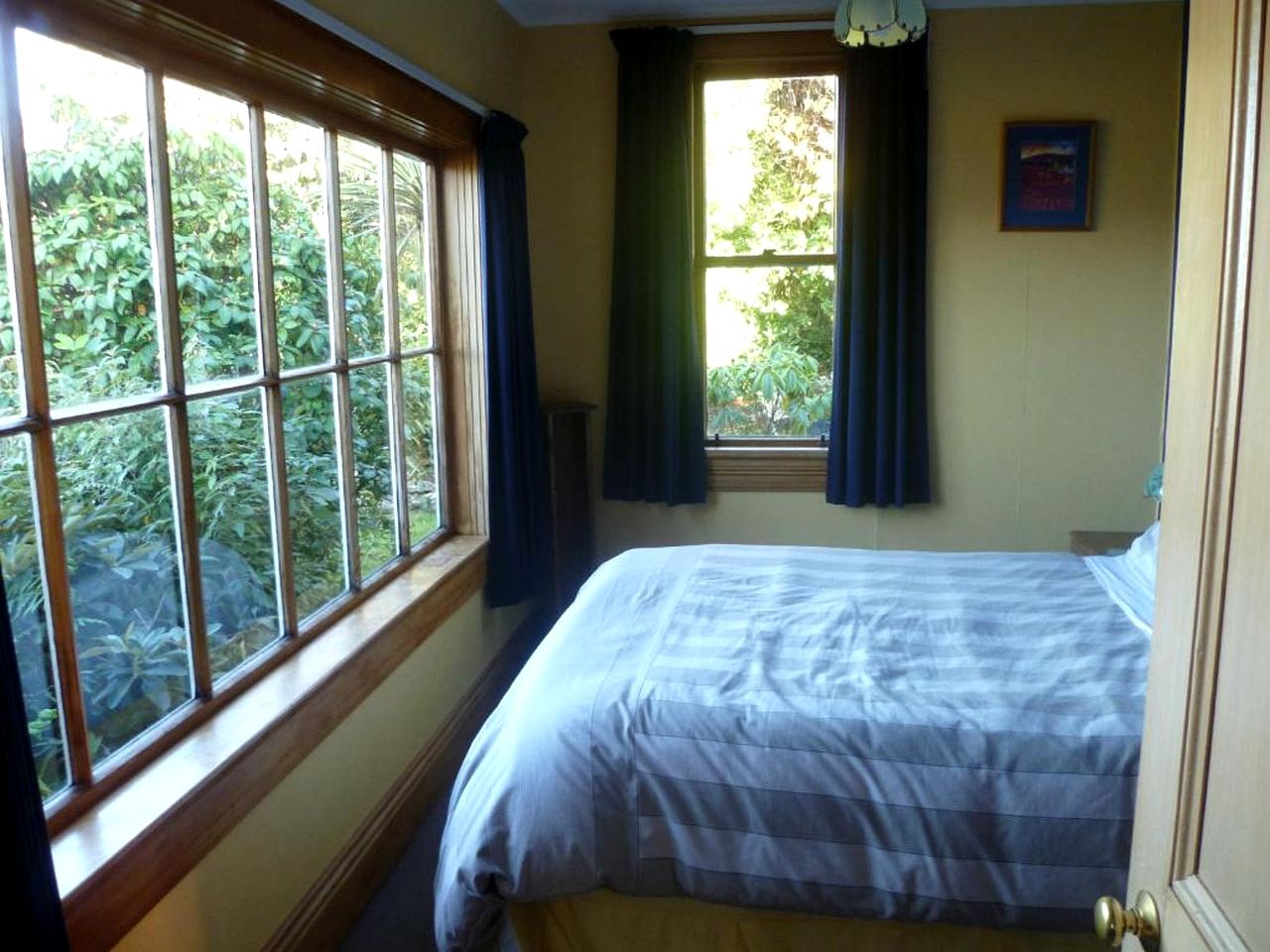 Rustic Cottage Rental Perfect for a Family near Papatowai, New Zealand