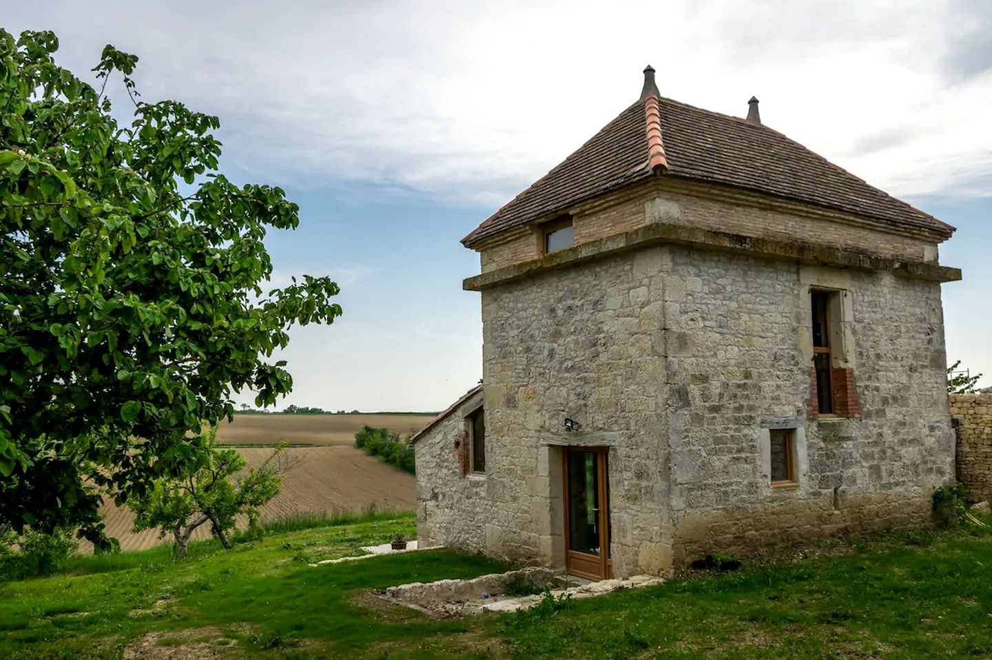 19th Century Cottage Accommodation near Toulouse in Southern France