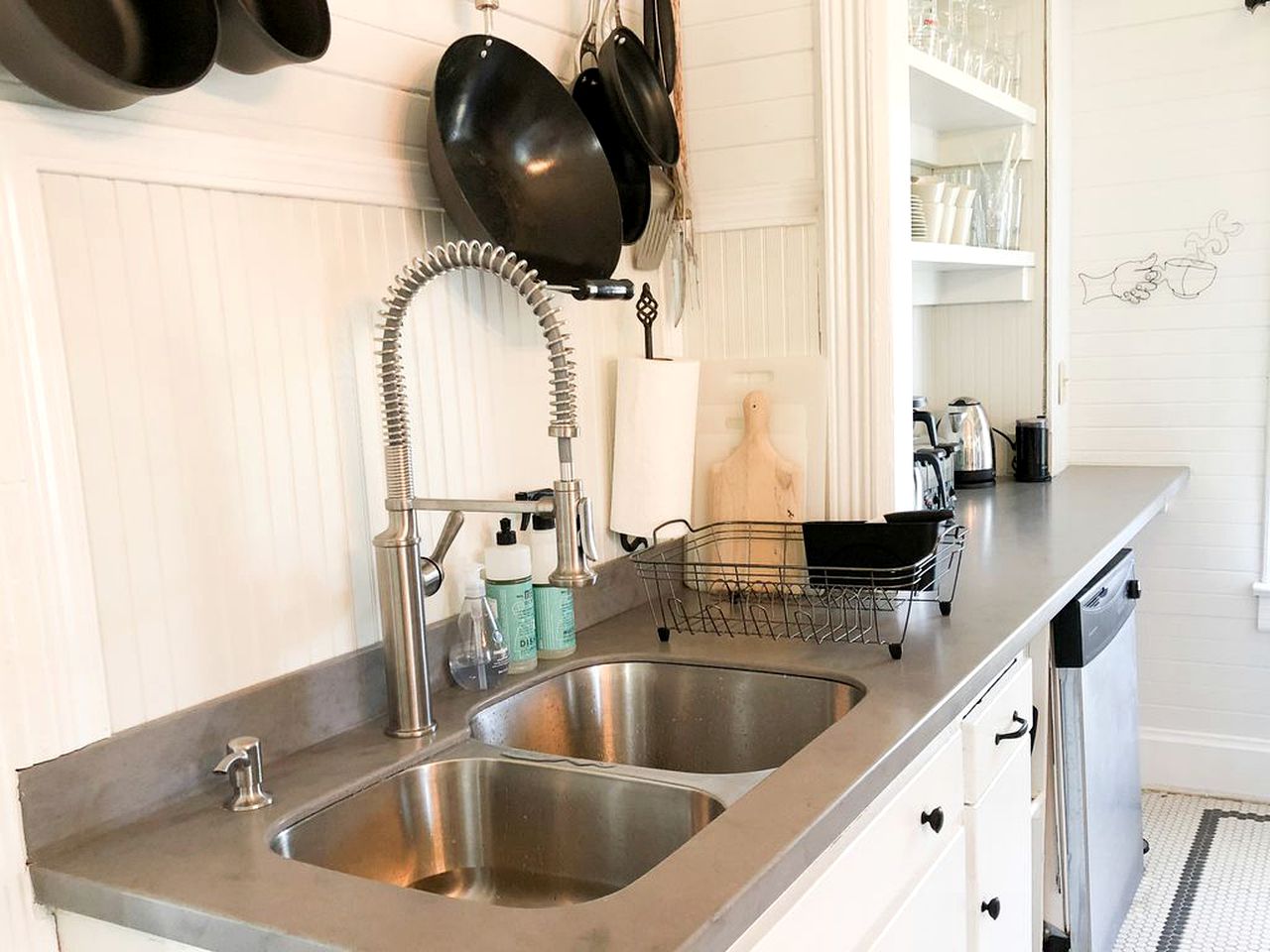 Historic Waterfront Beach House Rental for an Oregon Family Vacation