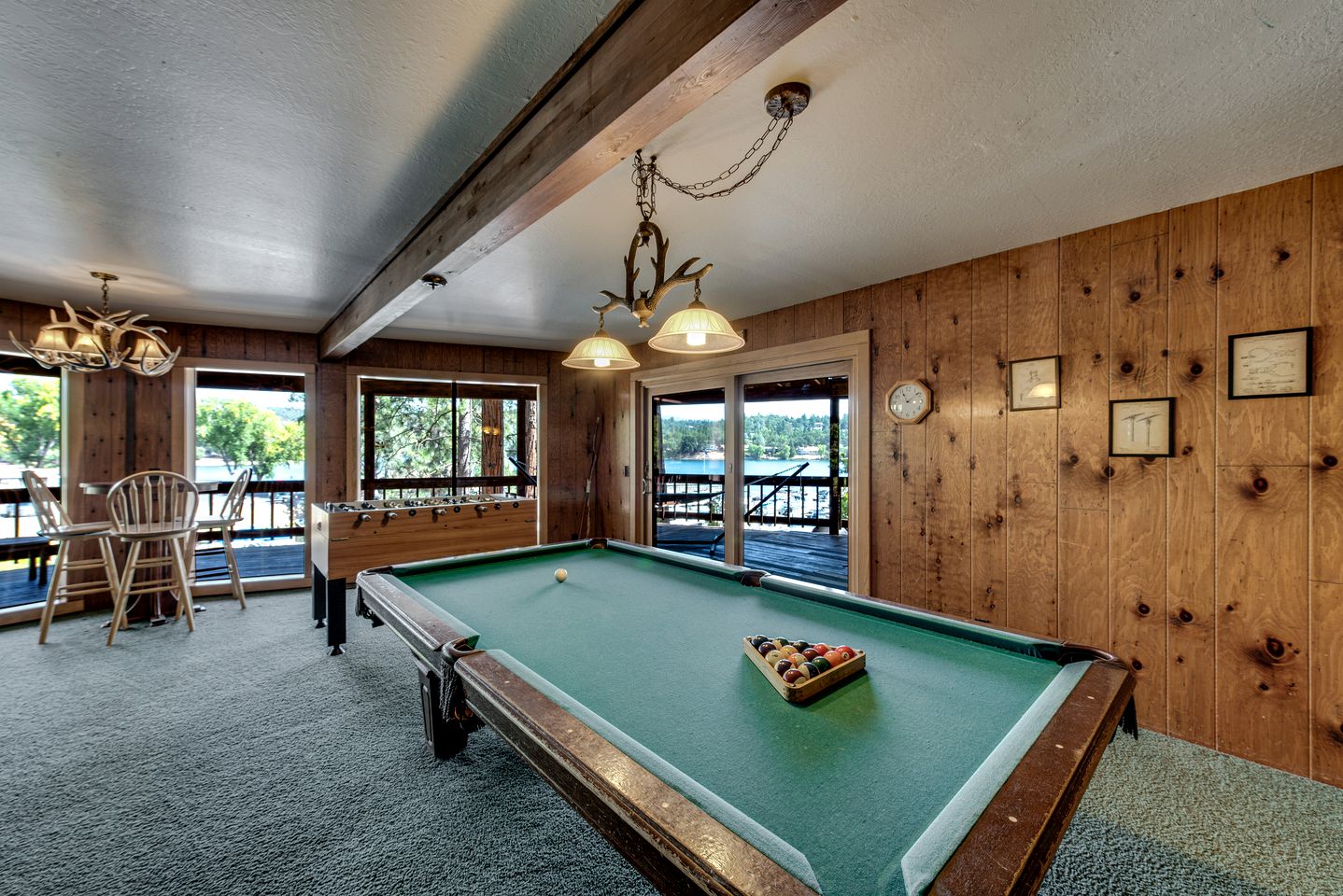 Fabulous Lakefront Group Cabin with Game Room, Outdoor Pool and Tennis Court in Groveland, California
