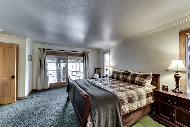 Cabins (United States of America, Groveland, California)