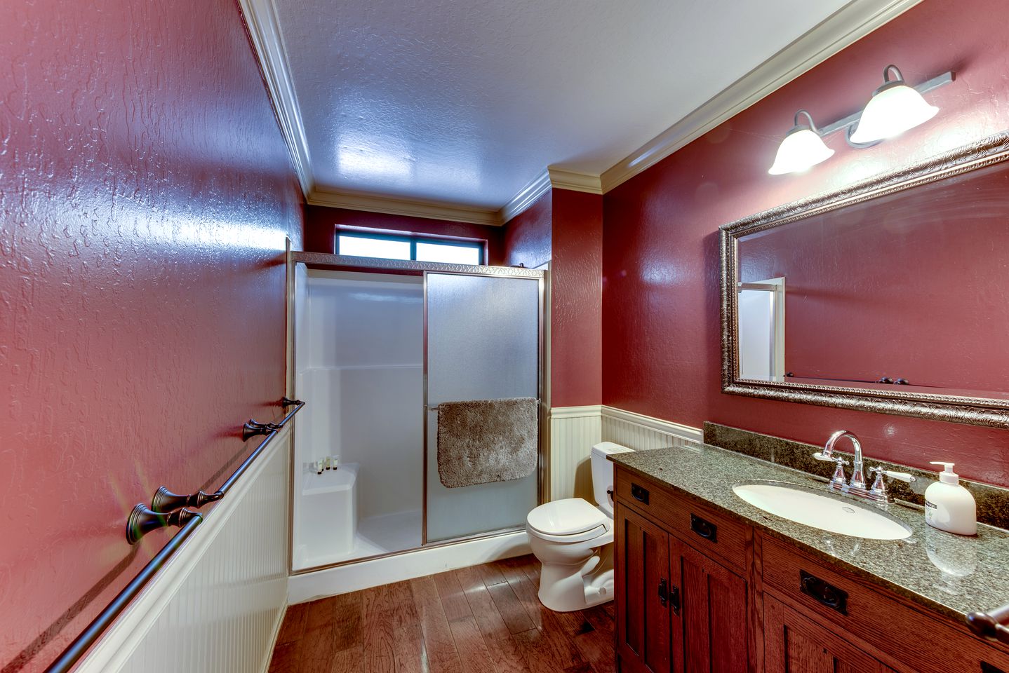 Fabulous Lakefront Group Cabin with Game Room, Outdoor Pool and Tennis Court in Groveland, California