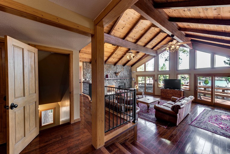 Cabins (United States of America, Groveland, California)