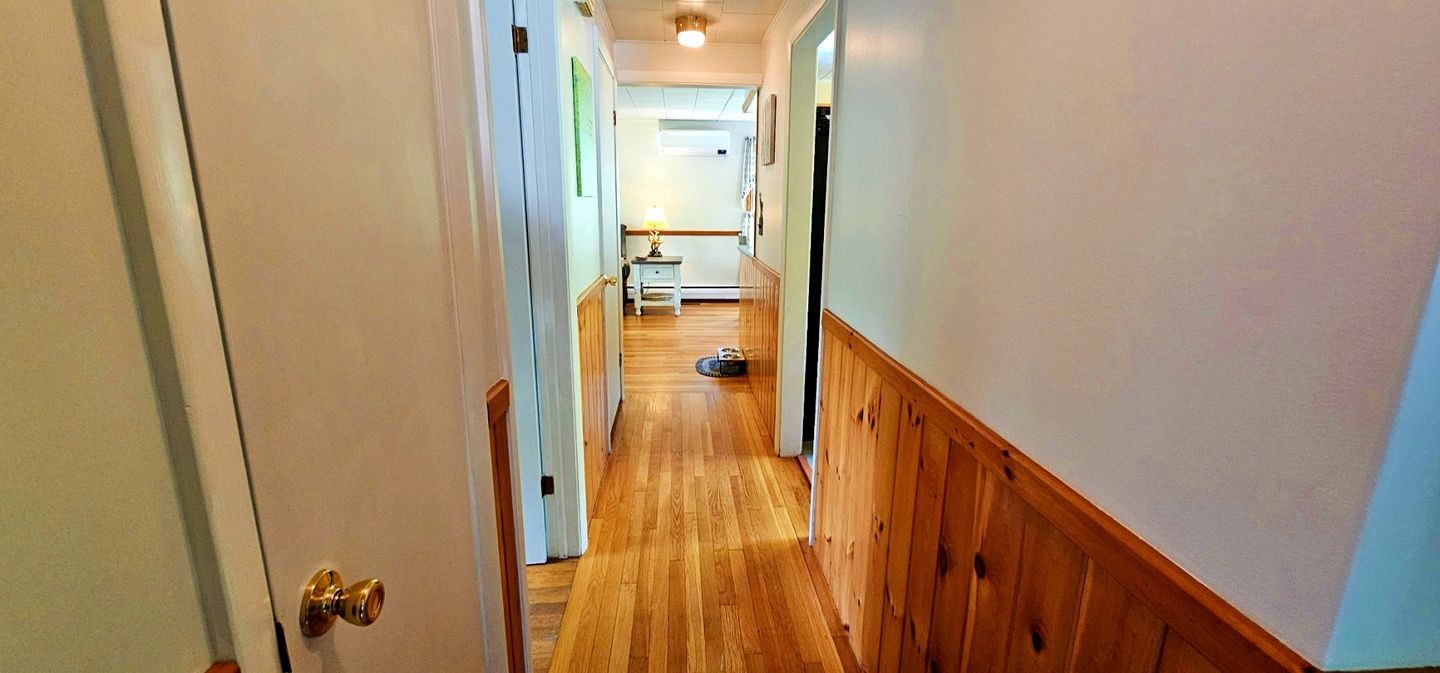 Radiant Pet-Friendly Cottage Oasis Near Moosehead Lake, Maine