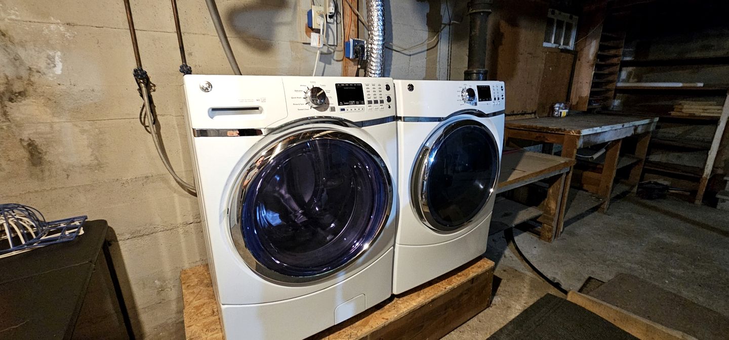 Radiant Pet-Friendly Cottage Oasis Near Moosehead Lake, Maine