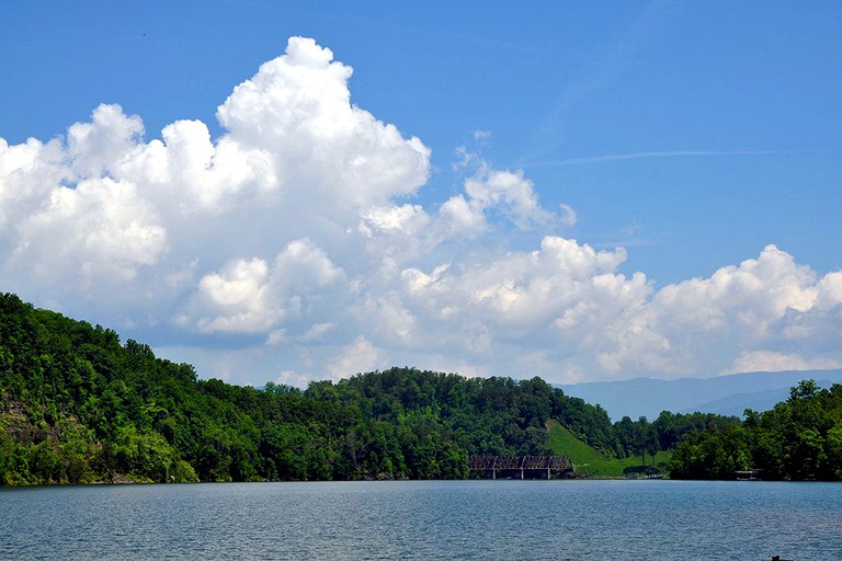 Cabins (Bryson City, North Carolina, United States)