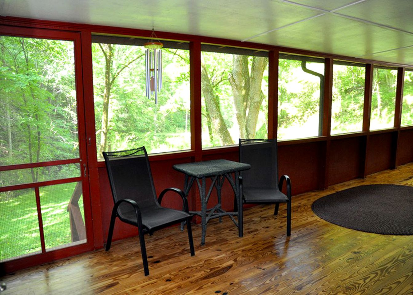 Riverside Cabin Rental Amid the Appalachian Mountains in North Carolina