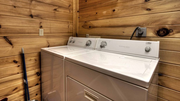 Cabins (Gatlinburg, Tennessee, United States)