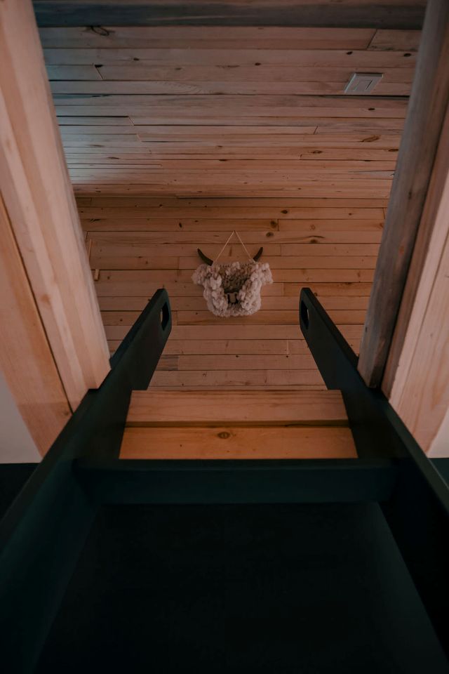 Rustic Off-Grid A-frame with Hot Tub and Sauna near the Grand Canyon for a Unique Escape in Williams, Arizona